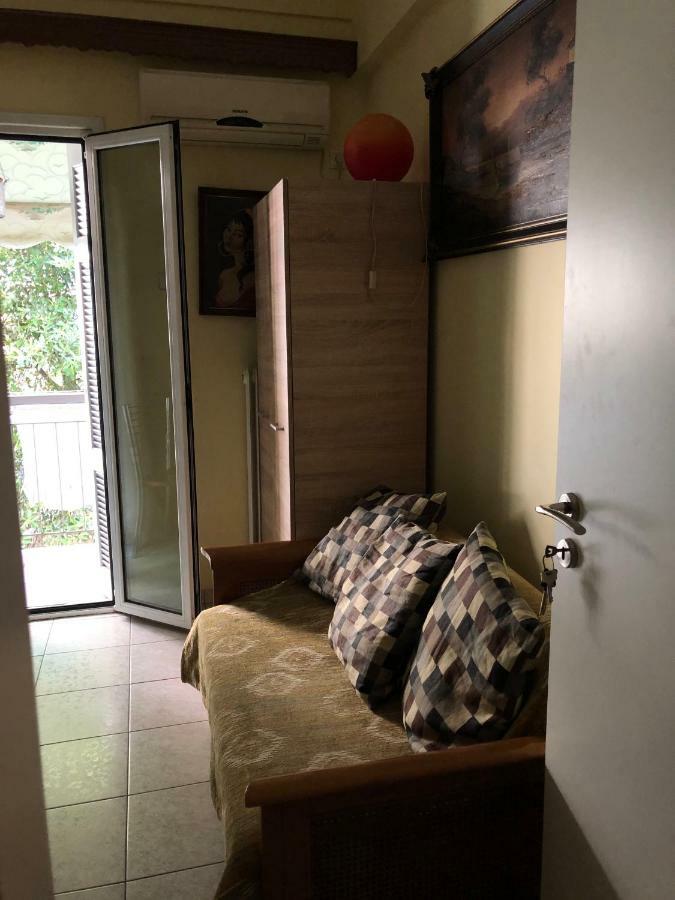 Anna Apartment In Kypseli Athens Exterior photo